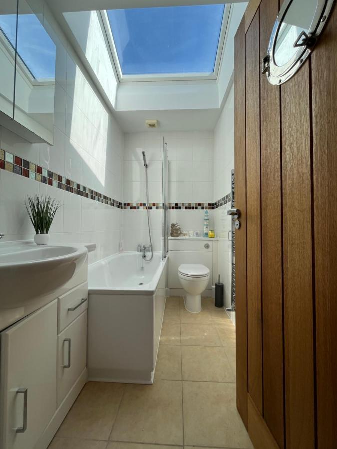 Oak Valley Lodges & Camping Pett Exterior foto