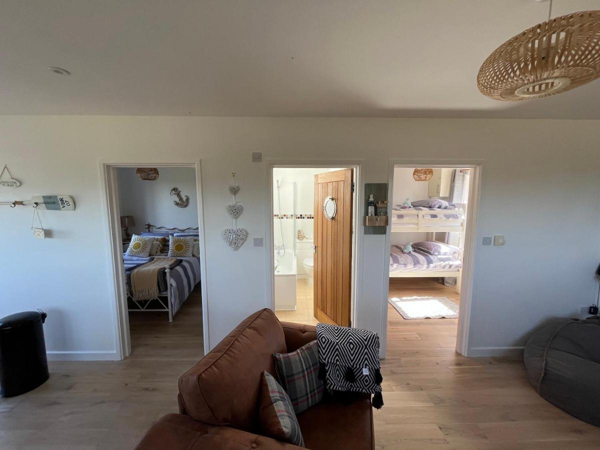 Oak Valley Lodges & Camping Pett Exterior foto